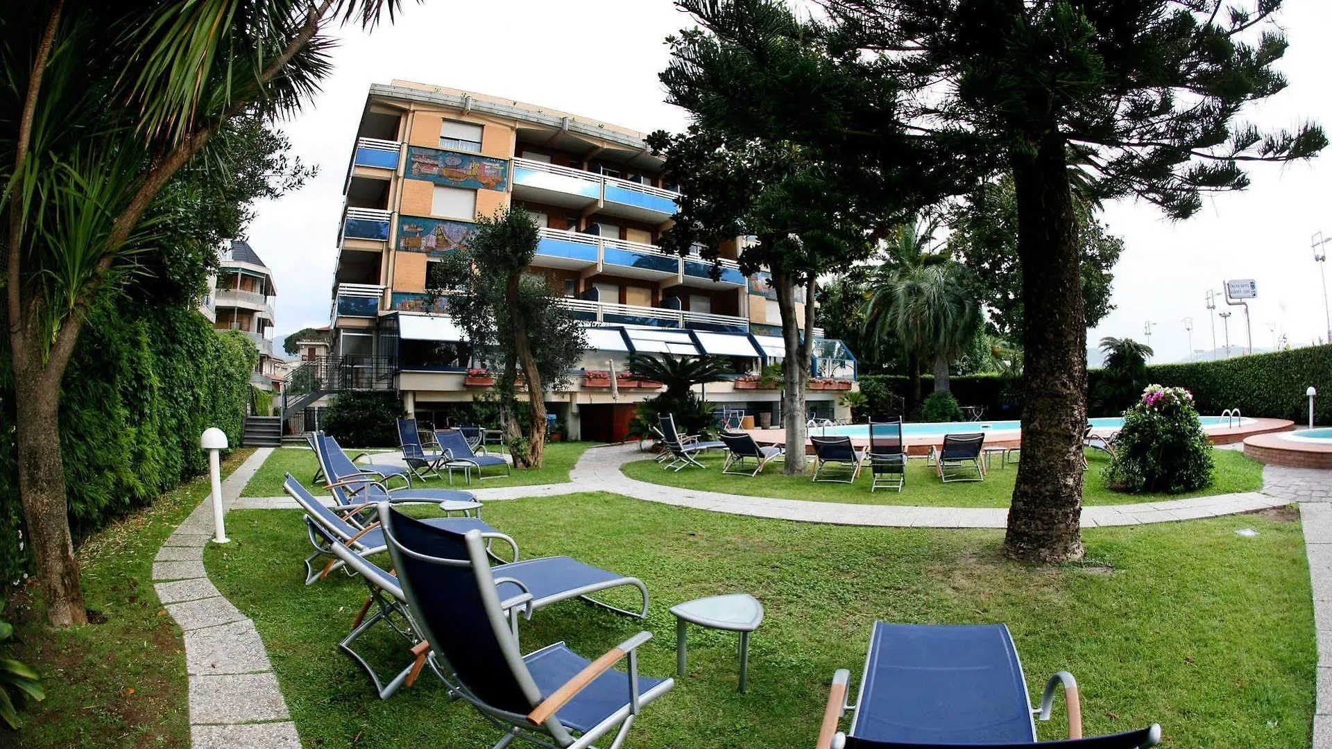 Hotel Garden Lido Loano 4*,